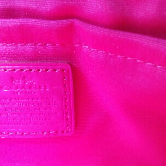 Handbag - Picture 5 of 5